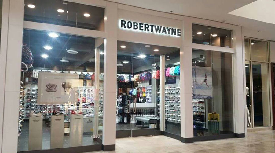 robert wayne store
