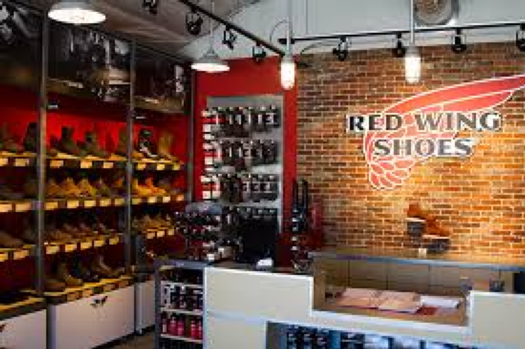red wing boots store hours