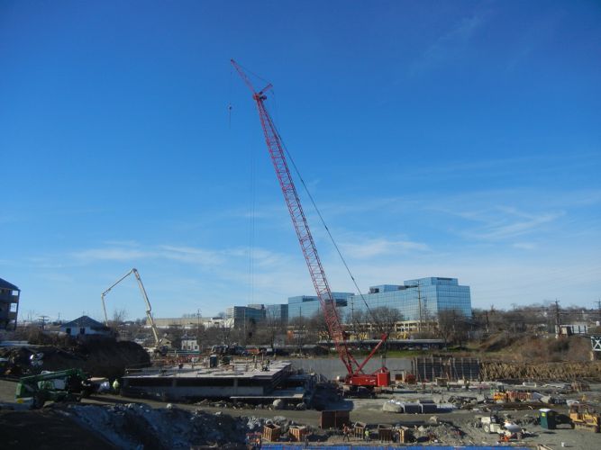 888 Crawler Crane Sets Parking Garage Stamford Ct By In Stamford