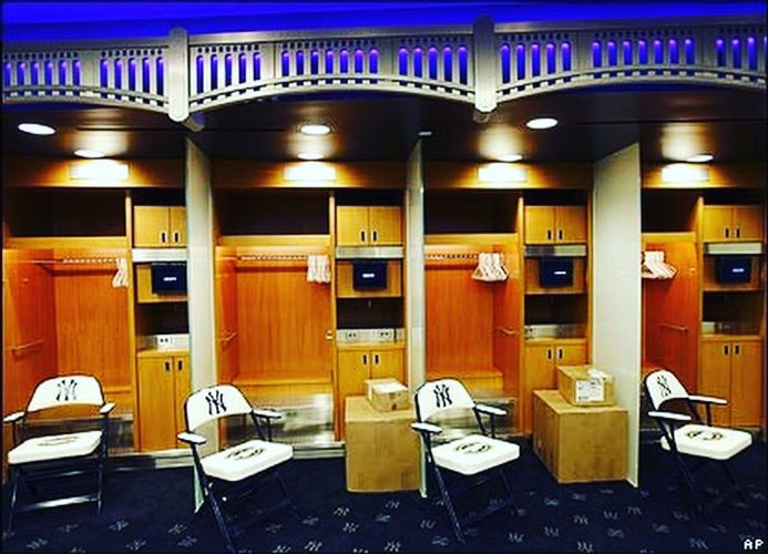 File:Locker room under construction, Yankee Stadium, New York City -  20090218.jpg - Wikipedia