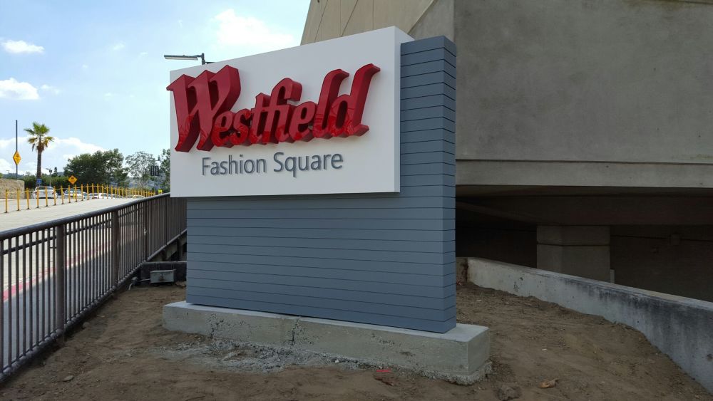 Westfield Fashion Square