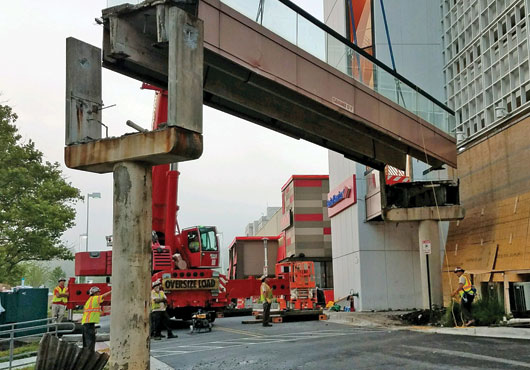 ARC Construction Services removed a pedestrian bridge between the Sheraton Baltimore North Hotel and the Towson Town Center in Towson, Maryland in less than 48 hours. 