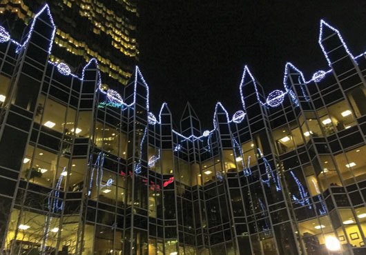Since 2011, Tri State Electric, Inc. has installed lights on the buildings surrounding Pittsburgh’s Market Square as part of this city’s BNY Mellon Season of Lights. This annual holiday celebration begins in late November and lasts through the first week of January each year.